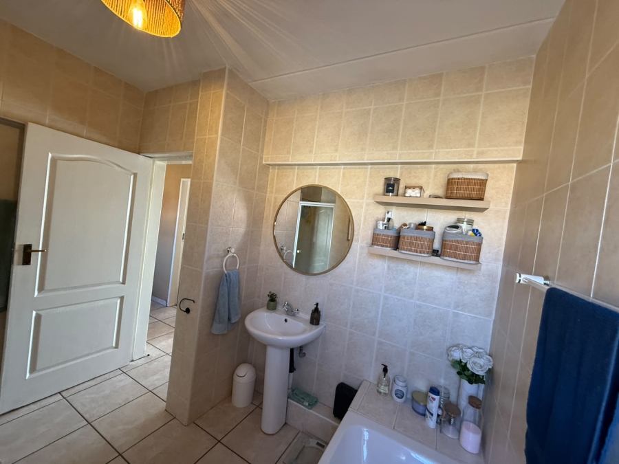 2 Bedroom Property for Sale in Vanderbijlpark SE 2 Gauteng