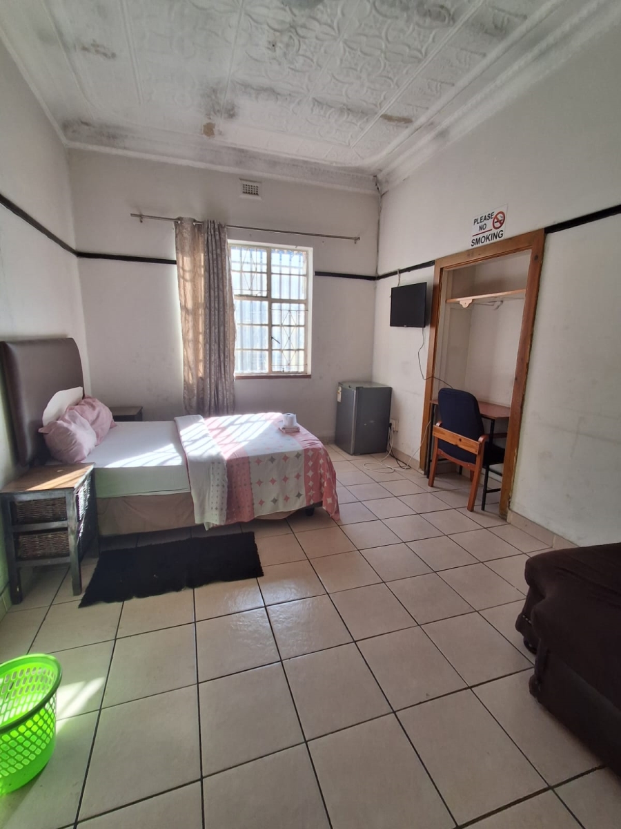 5 Bedroom Property for Sale in Vereeniging Gauteng