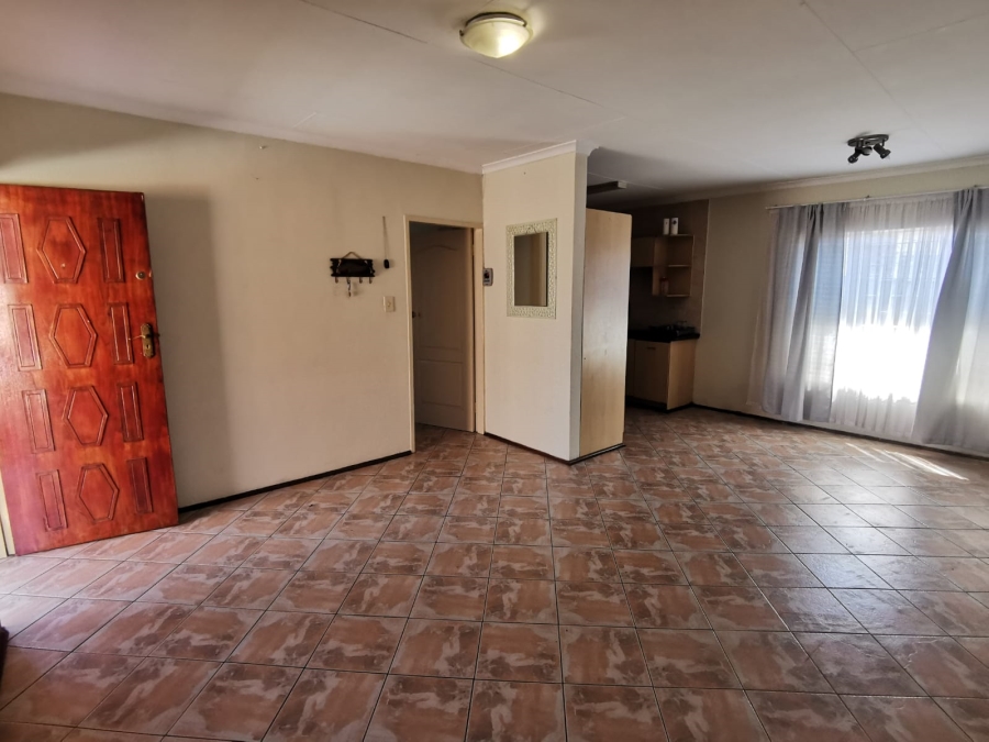 1 Bedroom Property for Sale in Van Dyk Park Gauteng
