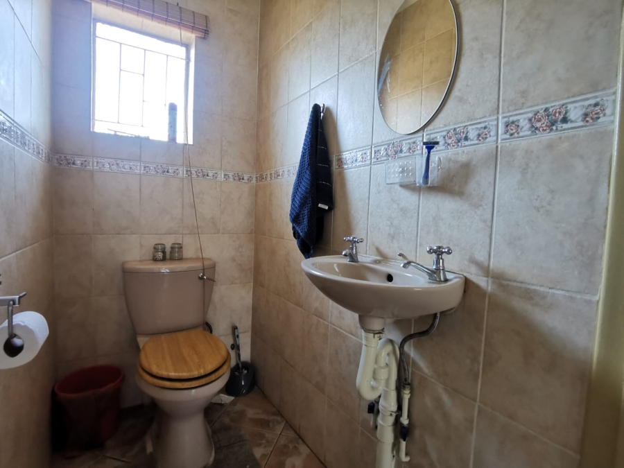 1 Bedroom Property for Sale in Van Dyk Park Gauteng
