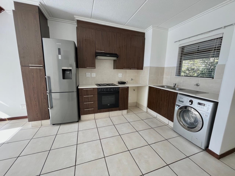 2 Bedroom Property for Sale in Lonehill Gauteng