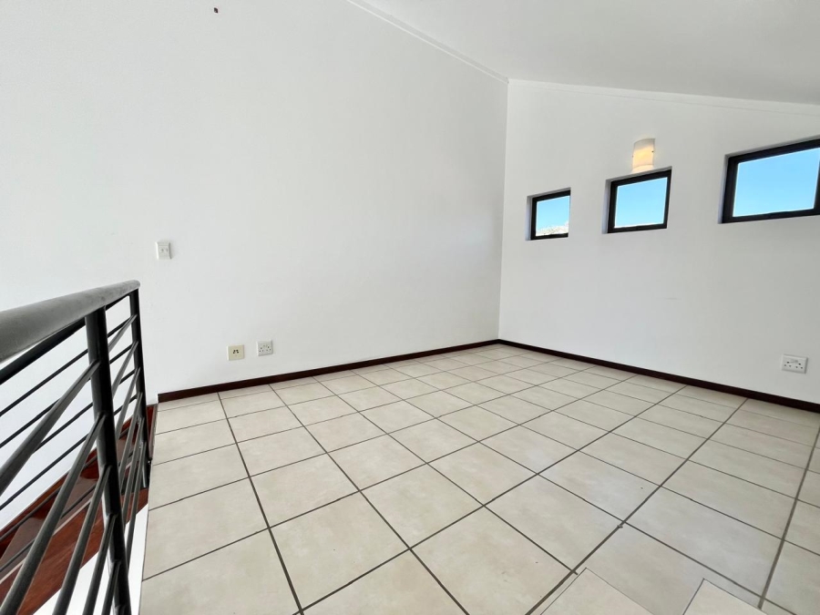 2 Bedroom Property for Sale in Lonehill Gauteng