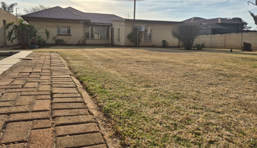 4 Bedroom Property for Sale in Geduld Ext 1 Gauteng