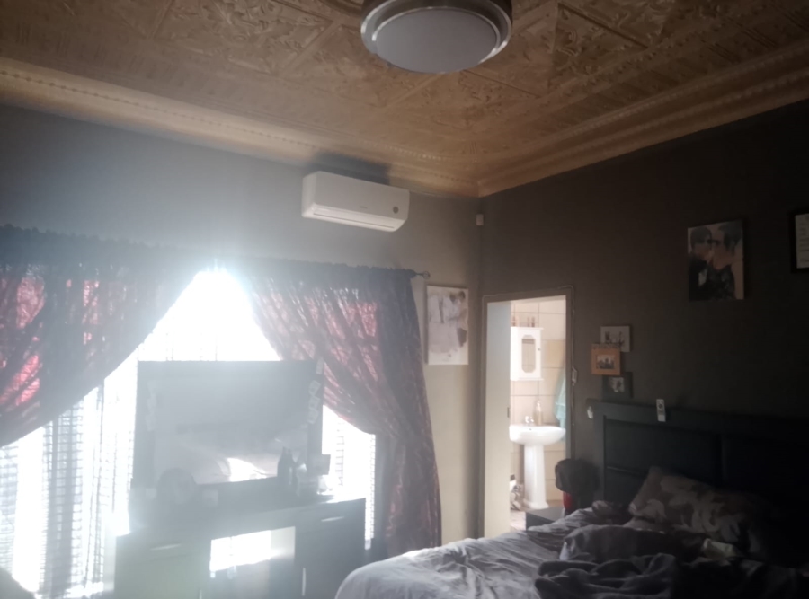 4 Bedroom Property for Sale in Geduld Ext 1 Gauteng