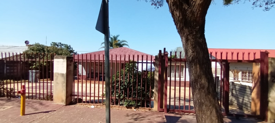 2 Bedroom Property for Sale in Danville Gauteng