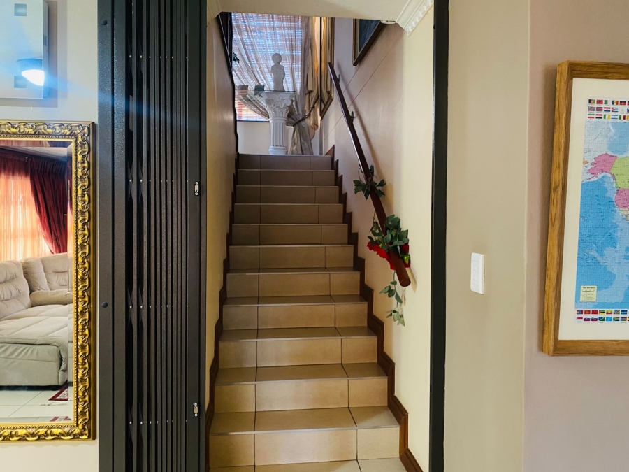 3 Bedroom Property for Sale in Erasmuskloof Gauteng