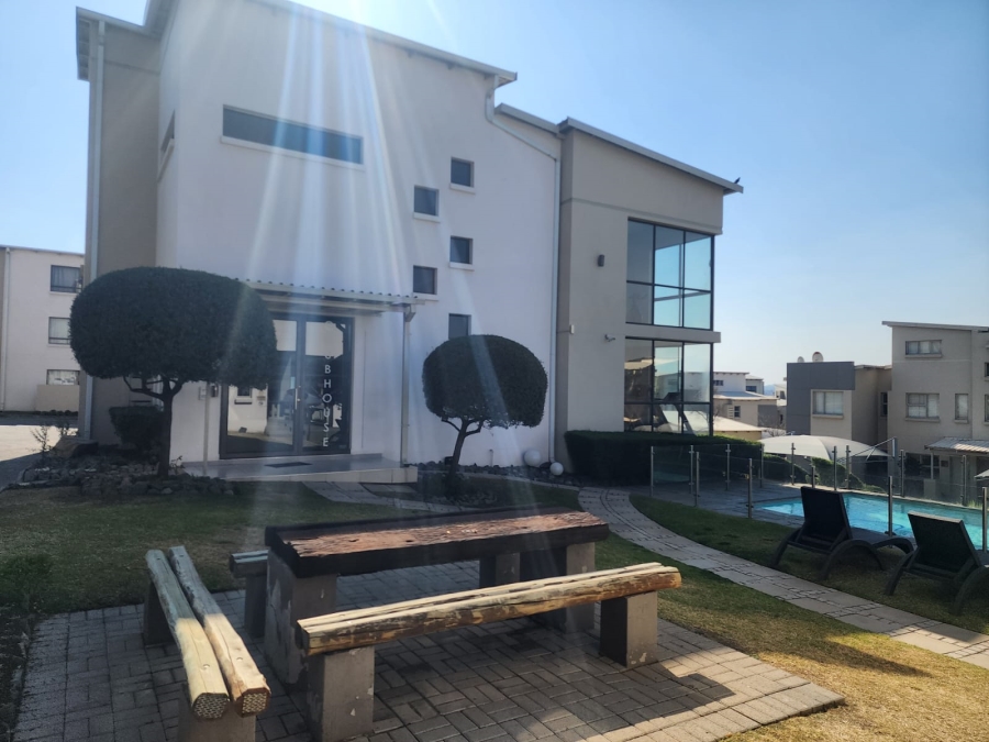 1 Bedroom Property for Sale in Beverley Gauteng