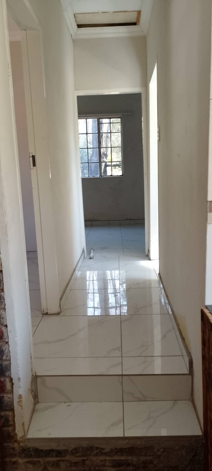 To Let 2 Bedroom Property for Rent in Glen Austin Gauteng