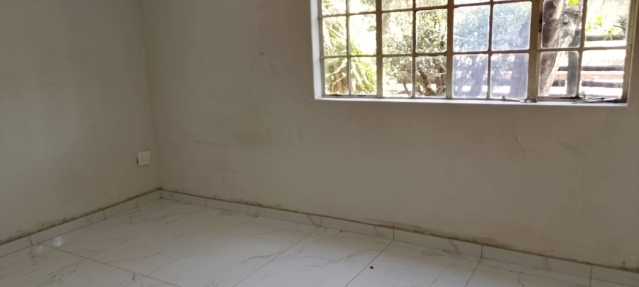 To Let 2 Bedroom Property for Rent in Glen Austin Gauteng