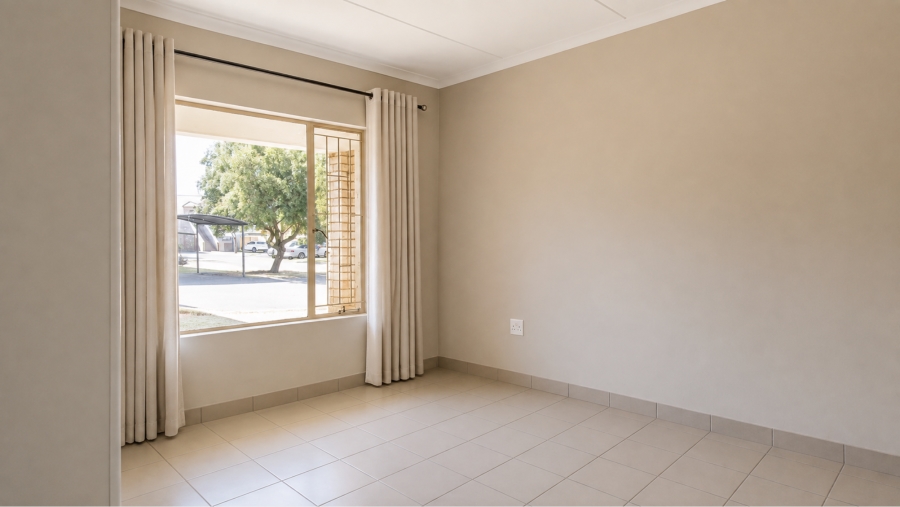 2 Bedroom Property for Sale in Groblerpark Gauteng