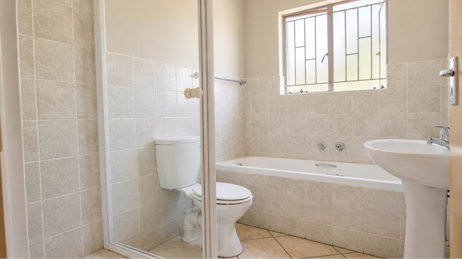 2 Bedroom Property for Sale in Groblerpark Gauteng