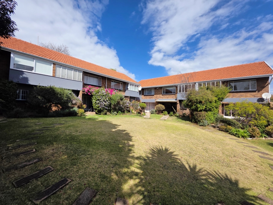 2 Bedroom Property for Sale in Robindale Gauteng