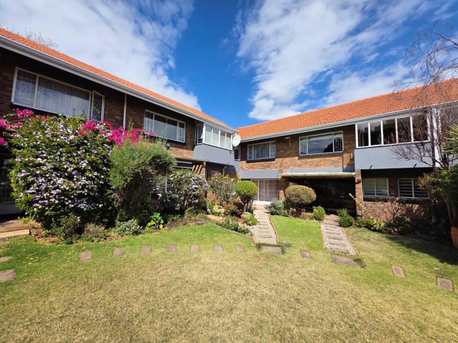 2 Bedroom Property for Sale in Robindale Gauteng