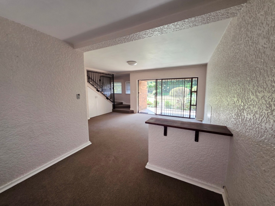 2 Bedroom Property for Sale in Robindale Gauteng