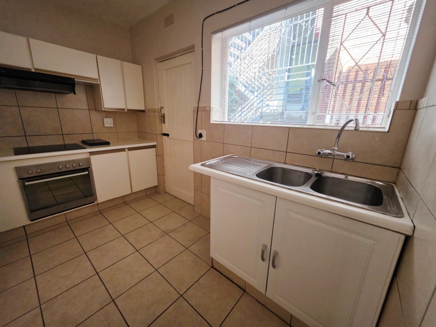 2 Bedroom Property for Sale in Robindale Gauteng