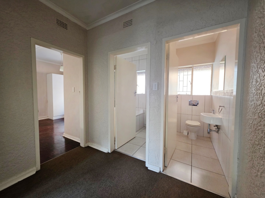 2 Bedroom Property for Sale in Robindale Gauteng