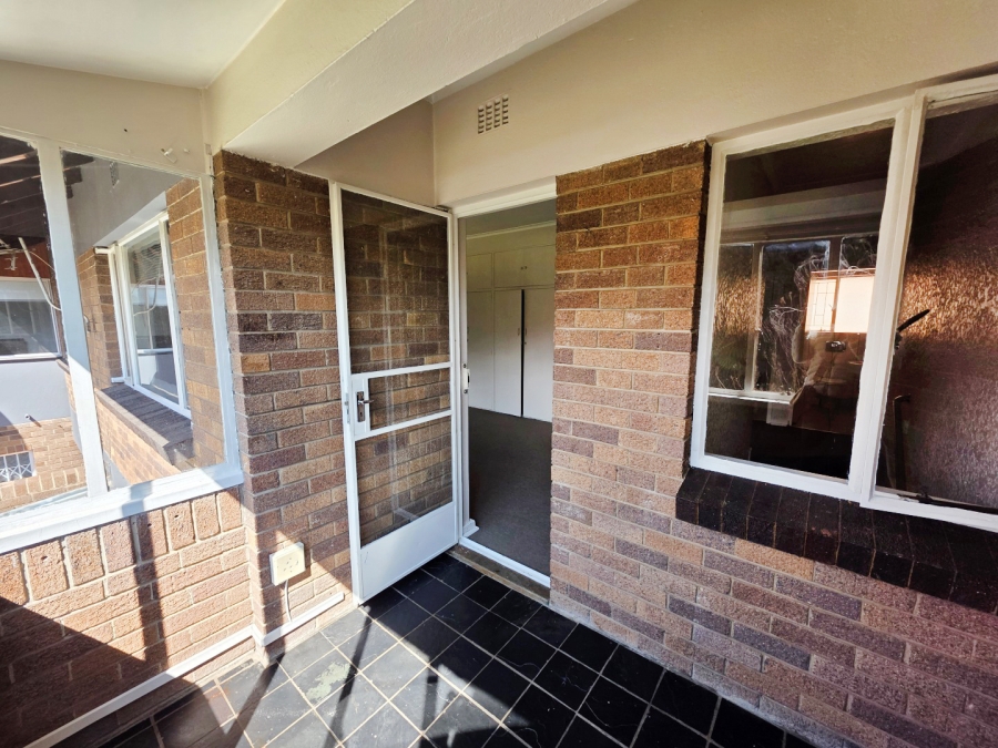 2 Bedroom Property for Sale in Robindale Gauteng