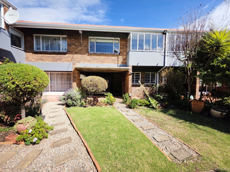 2 Bedroom Property for Sale in Robindale Gauteng
