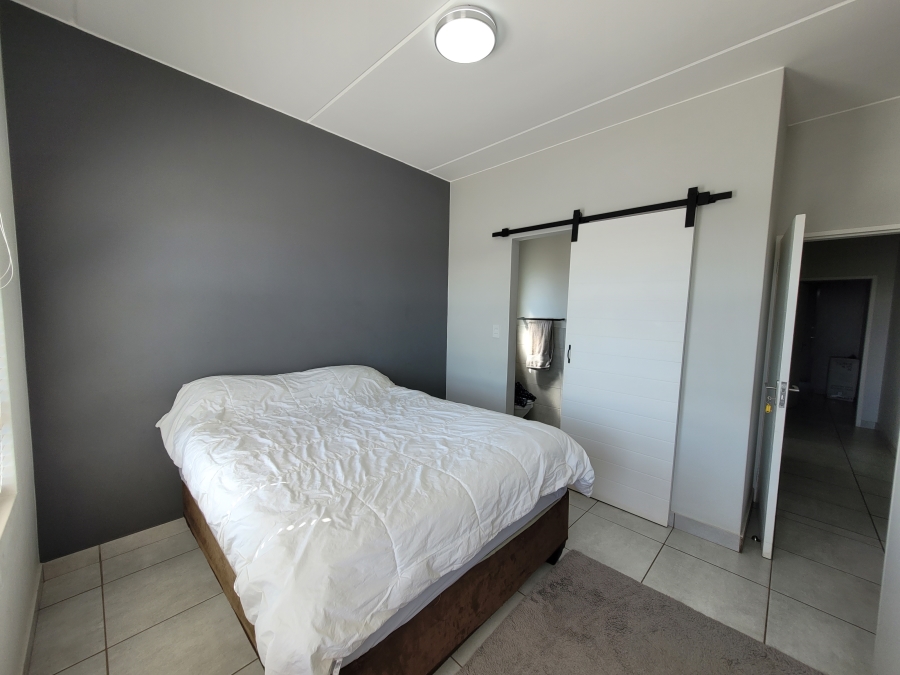 To Let 3 Bedroom Property for Rent in Pinehaven Gauteng