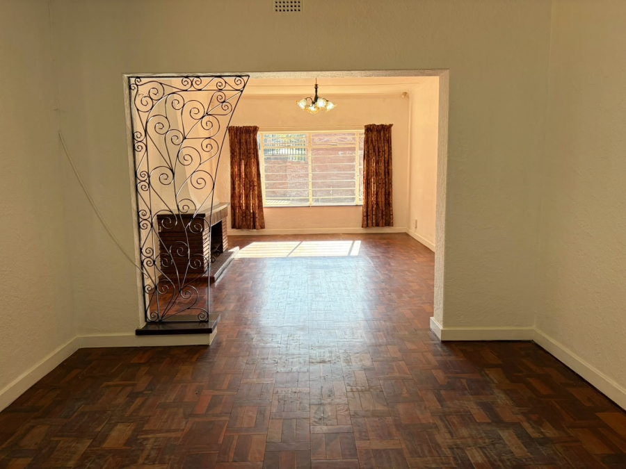 To Let 3 Bedroom Property for Rent in Linden Gauteng
