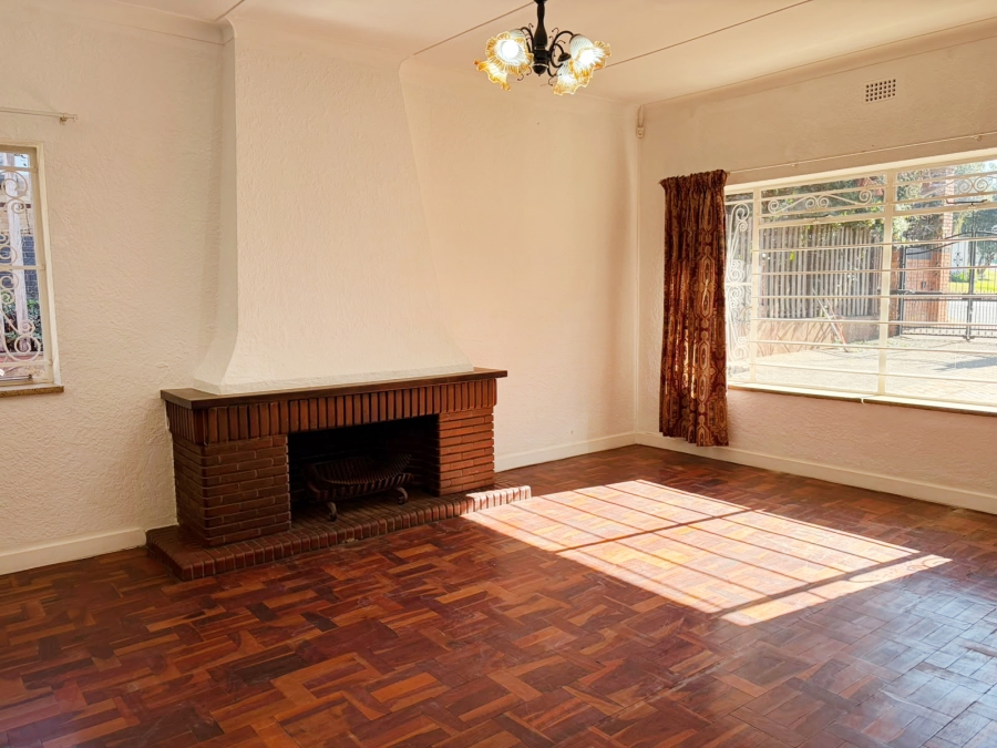 To Let 3 Bedroom Property for Rent in Linden Gauteng