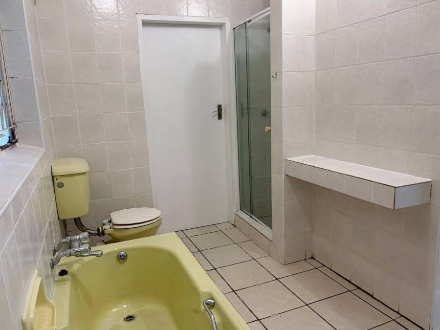To Let 3 Bedroom Property for Rent in Linden Gauteng