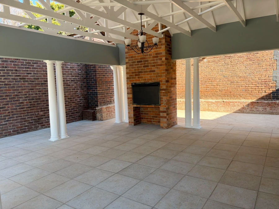 To Let 3 Bedroom Property for Rent in Linden Gauteng