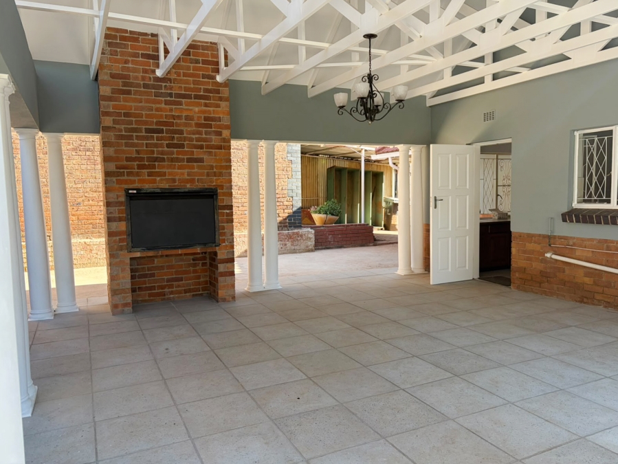 To Let 3 Bedroom Property for Rent in Linden Gauteng