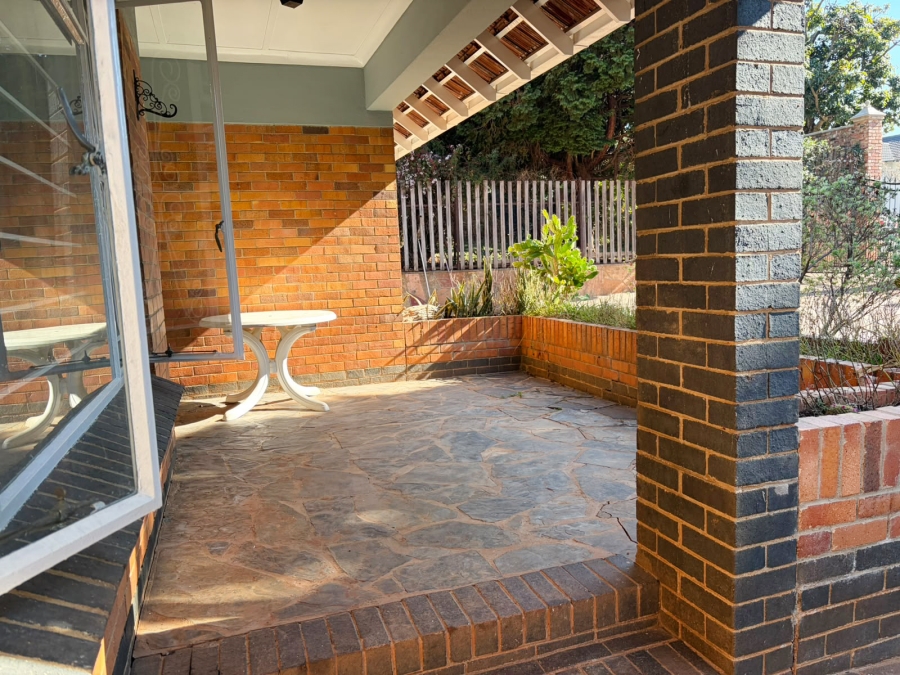 To Let 3 Bedroom Property for Rent in Linden Gauteng