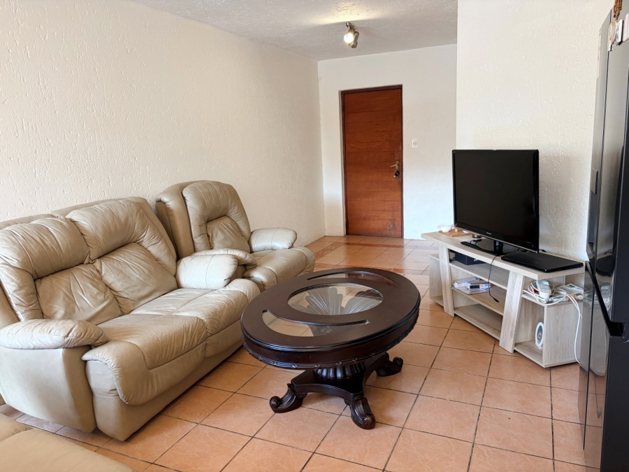 To Let 2 Bedroom Property for Rent in Blackheath Gauteng