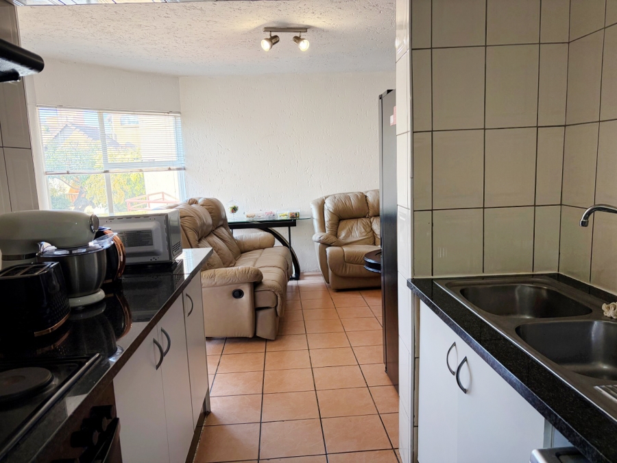 To Let 2 Bedroom Property for Rent in Blackheath Gauteng