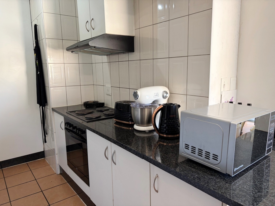 To Let 2 Bedroom Property for Rent in Blackheath Gauteng