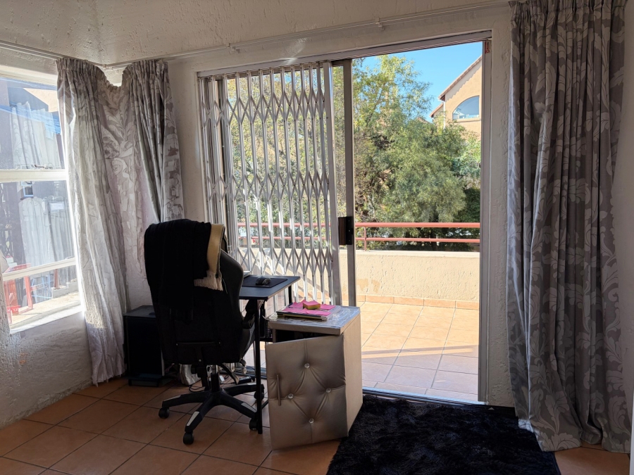 To Let 2 Bedroom Property for Rent in Blackheath Gauteng