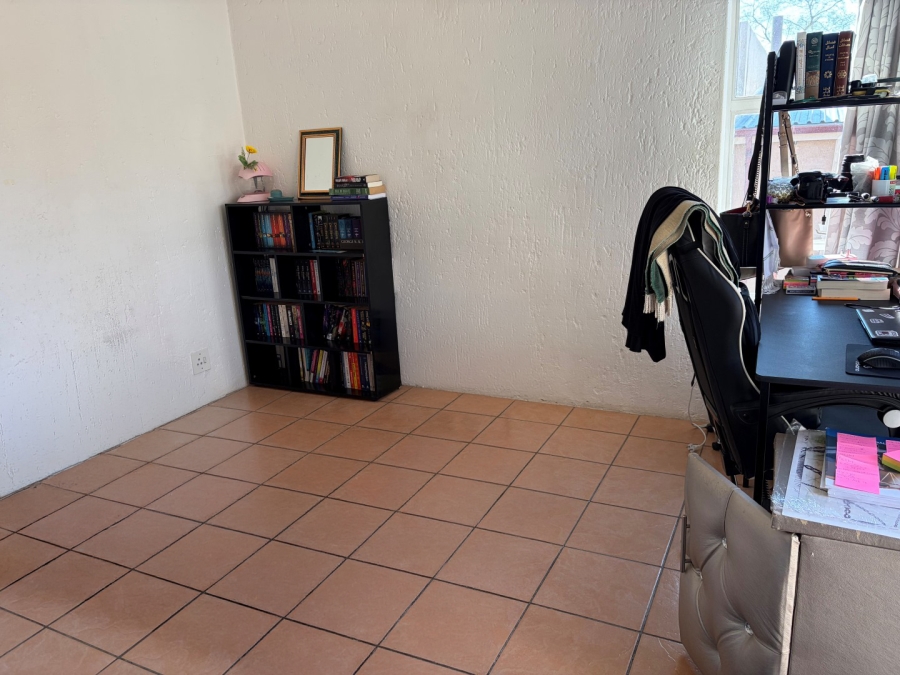 To Let 2 Bedroom Property for Rent in Blackheath Gauteng