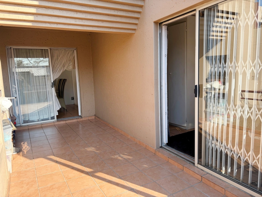 To Let 2 Bedroom Property for Rent in Blackheath Gauteng