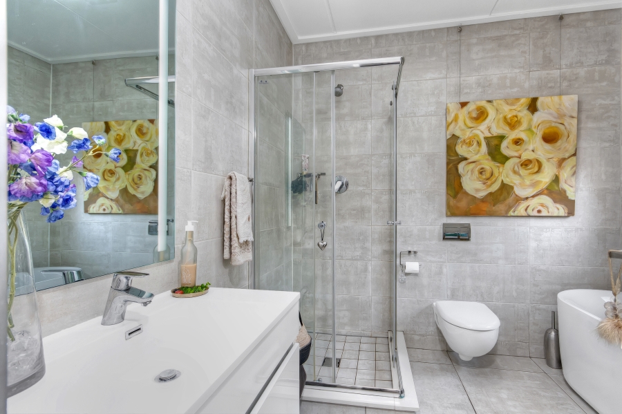 3 Bedroom Property for Sale in The Polofields Gauteng