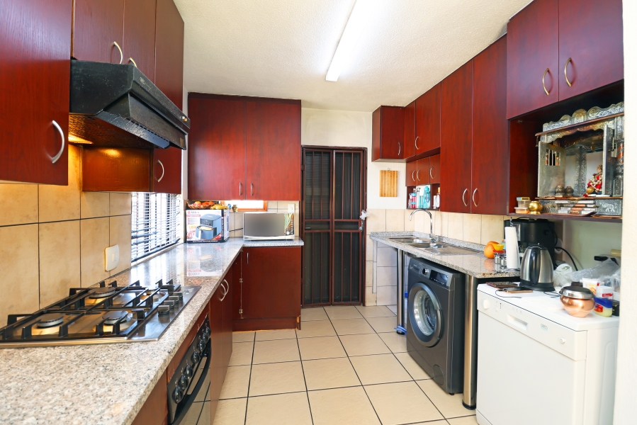 3 Bedroom Property for Sale in Country View Gauteng