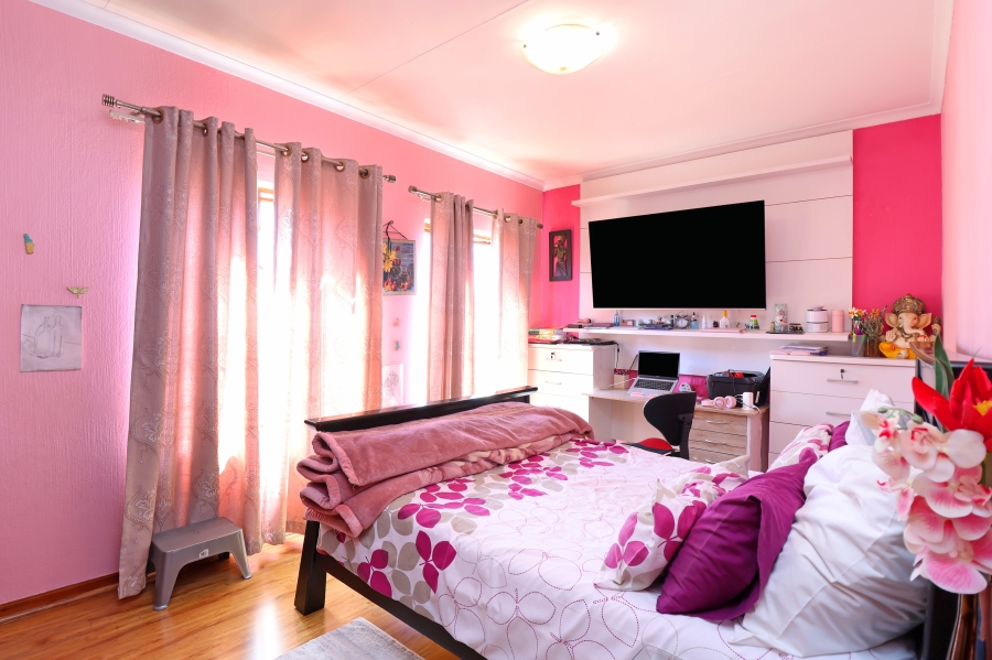 3 Bedroom Property for Sale in Country View Gauteng
