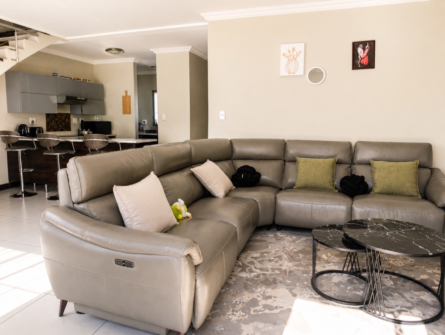 3 Bedroom Property for Sale in Halfway Gardens Gauteng