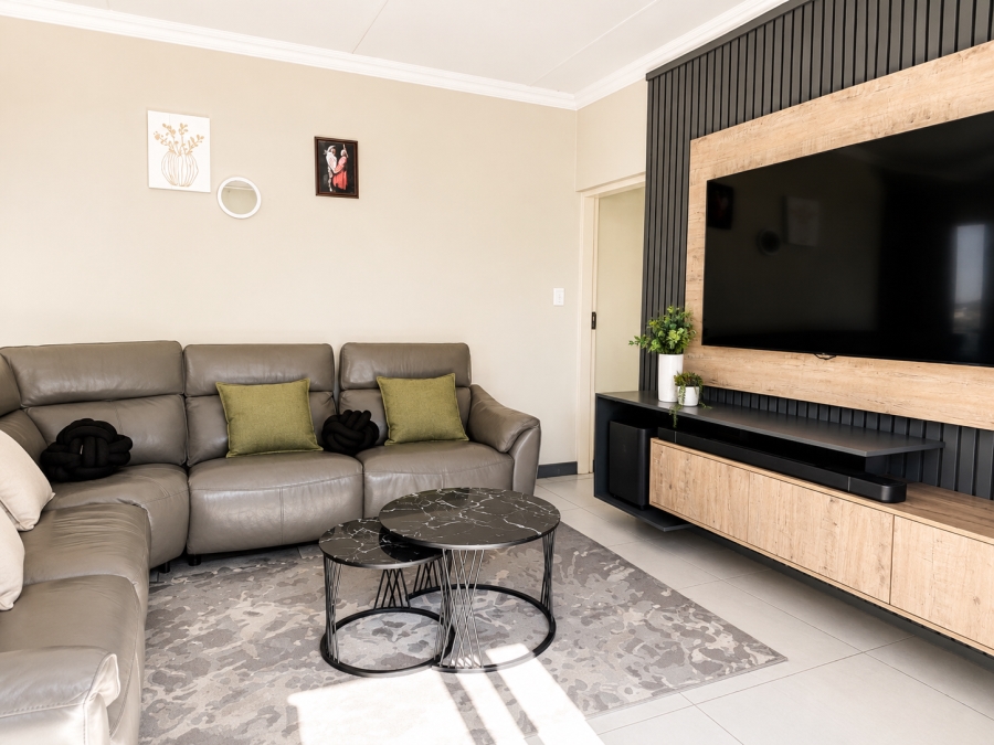 3 Bedroom Property for Sale in Halfway Gardens Gauteng