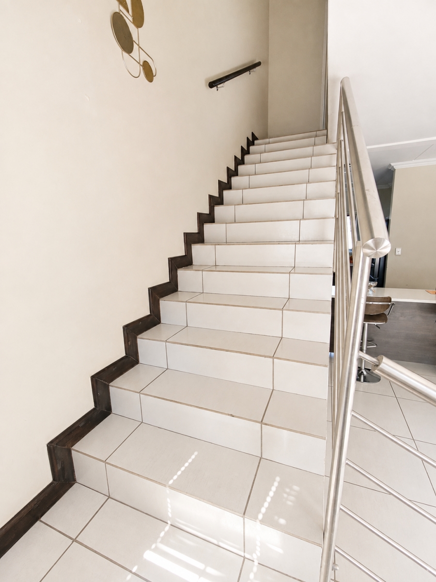 3 Bedroom Property for Sale in Halfway Gardens Gauteng