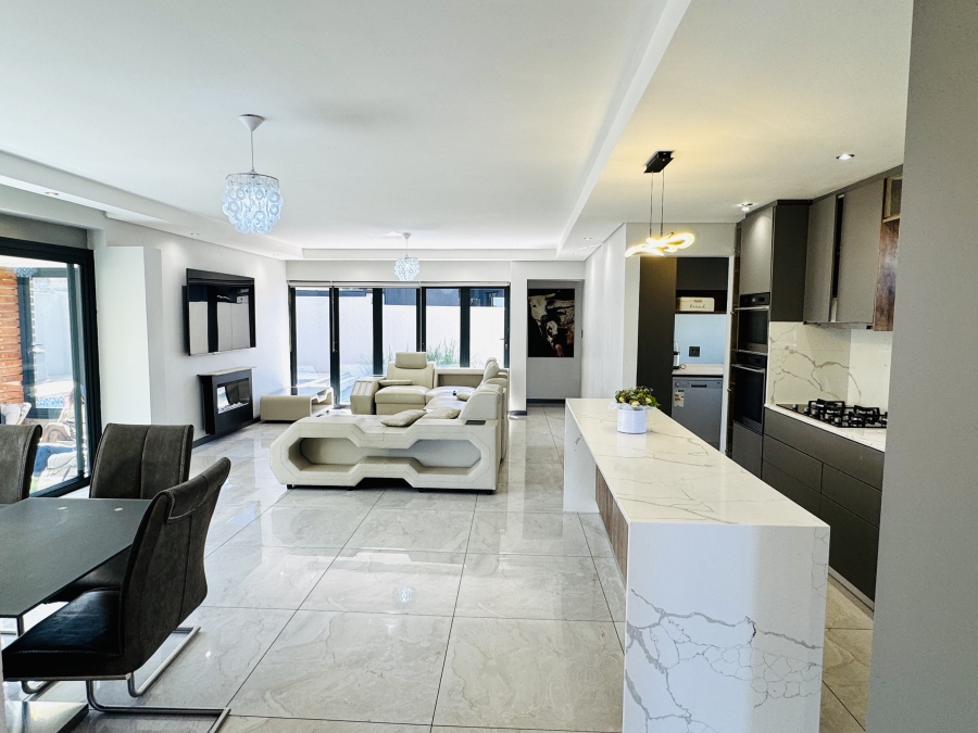 4 Bedroom Property for Sale in Swallow Hills Lifestyle Estate Gauteng