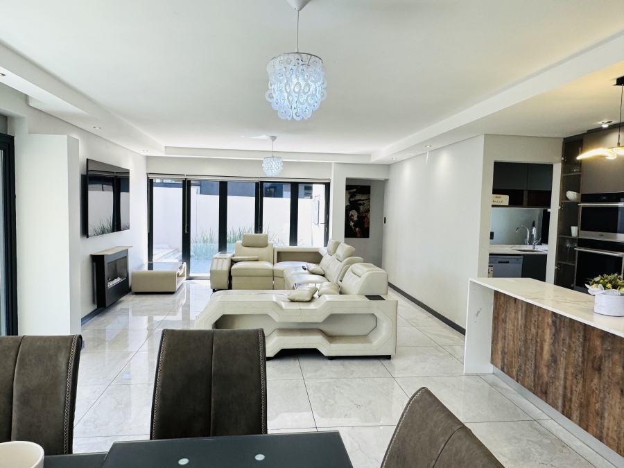 4 Bedroom Property for Sale in Swallow Hills Lifestyle Estate Gauteng