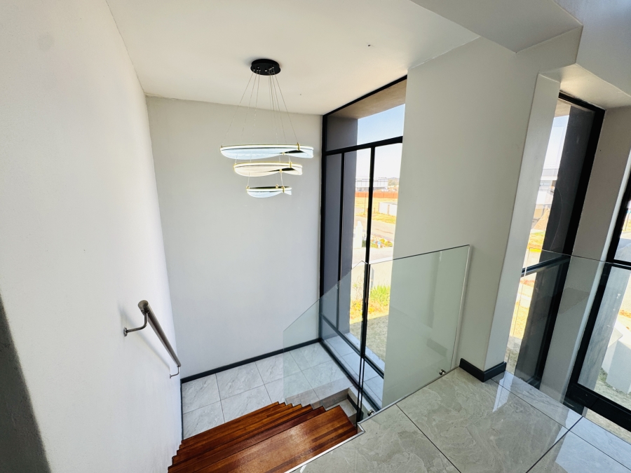 4 Bedroom Property for Sale in Swallow Hills Lifestyle Estate Gauteng