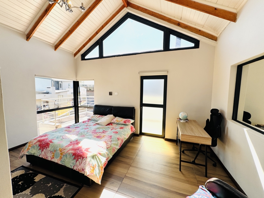 4 Bedroom Property for Sale in Swallow Hills Lifestyle Estate Gauteng