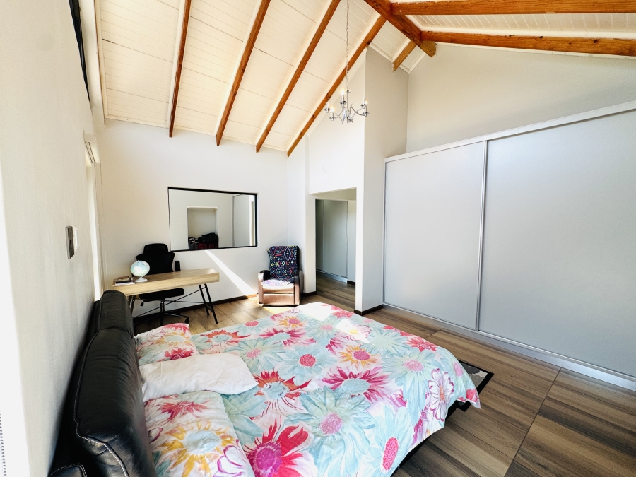 4 Bedroom Property for Sale in Swallow Hills Lifestyle Estate Gauteng
