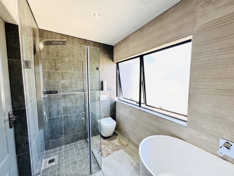 4 Bedroom Property for Sale in Swallow Hills Lifestyle Estate Gauteng