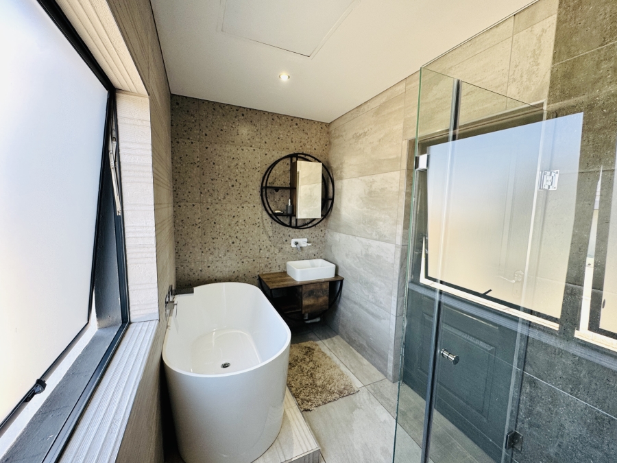 4 Bedroom Property for Sale in Swallow Hills Lifestyle Estate Gauteng