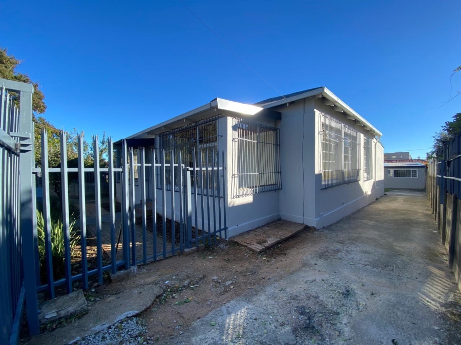 5 Bedroom Property for Sale in Lewisham Gauteng