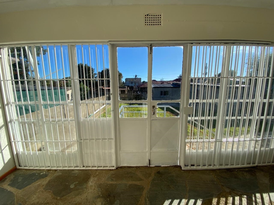 5 Bedroom Property for Sale in Lewisham Gauteng